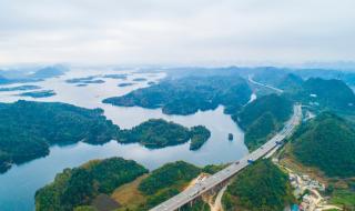 上春山什么意思